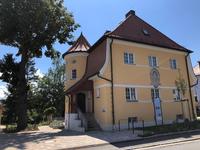 Kuratenhaus Außenansicht Eingang